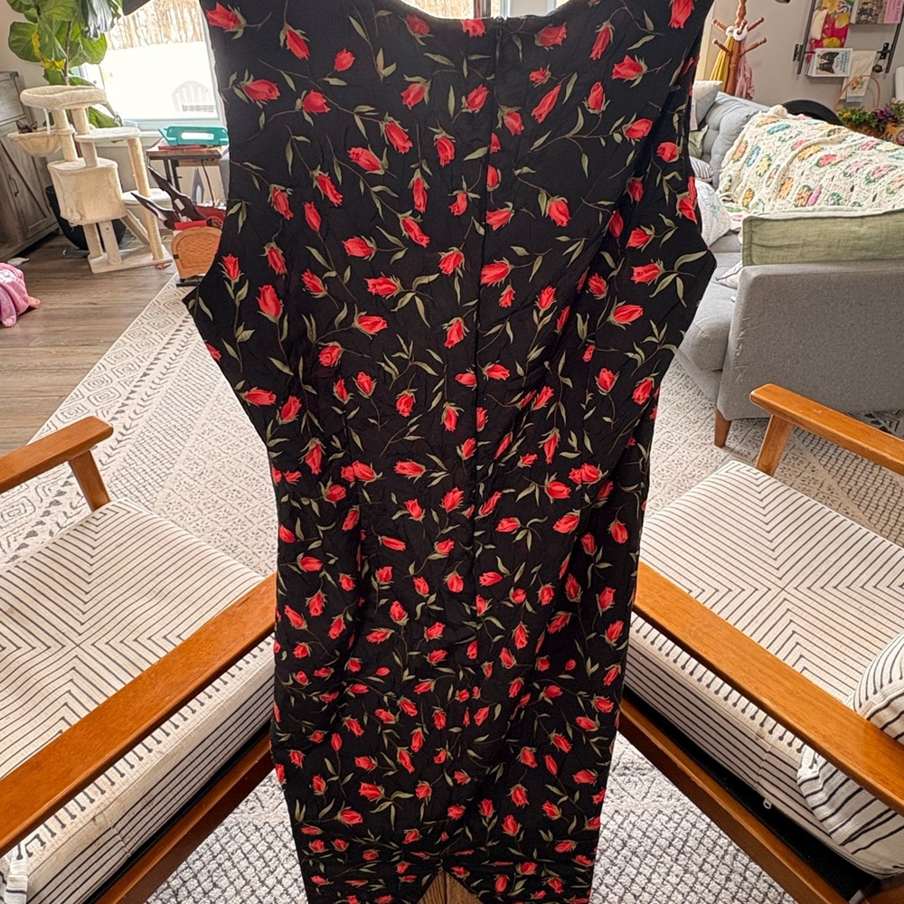 R&K Black Maxi Dress with Red Floral Pattern - Picture 3 of 4